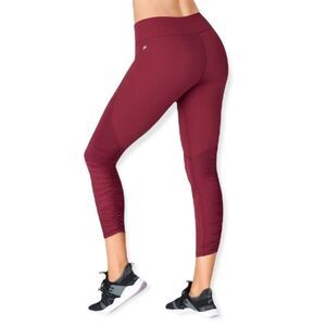 NWT! Fabletics Mid-Rise Pureluxe Red Ruched 7/8 Leggings